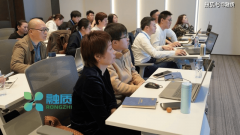 培训平台不只沉视内容的前沿性