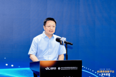 向笼盖从入门到进阶的全阶段进修体验
